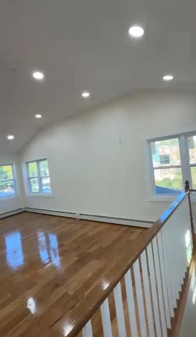 4 bed, $3,816 — Photo 4