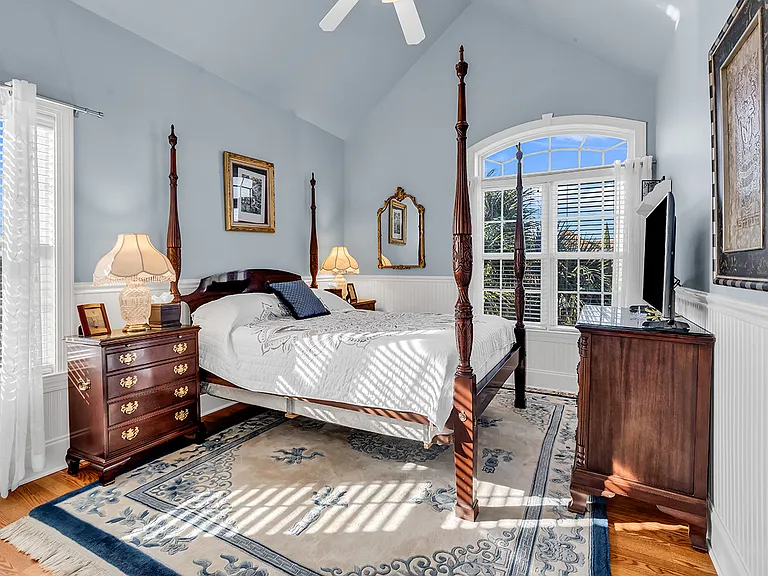 801 Bluffview Dr — Photo 20