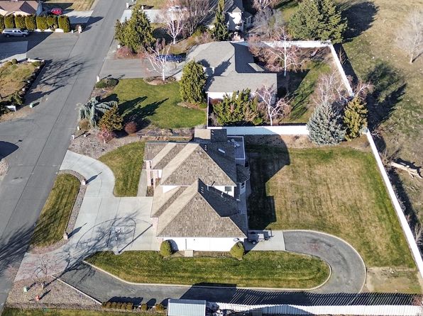 191 Alteejen Rd, Zillah, WA 98953