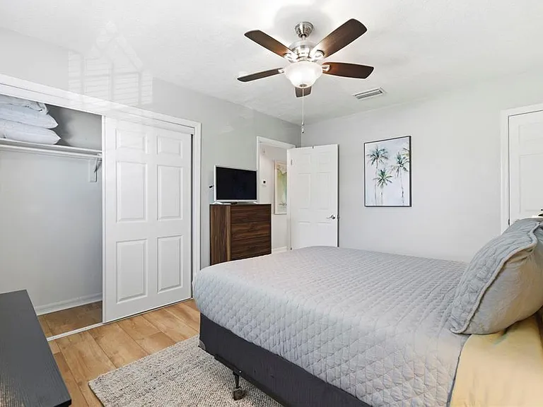201 Pompano Dr SE #C — Photo 25