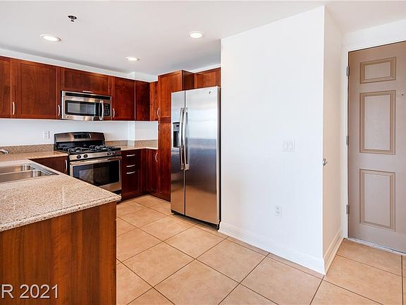 5th image of 150 Las Vegas Blvd N Unit 1911