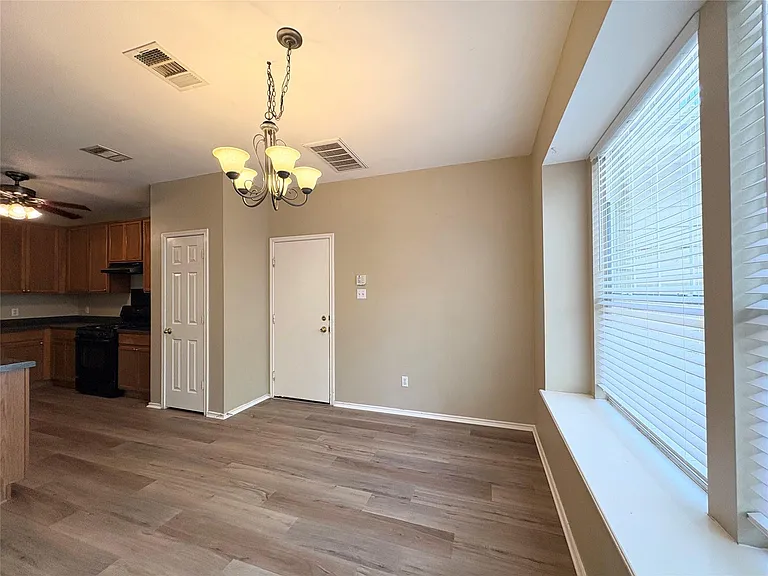 800 Bull Creek Pkwy — Photo 14