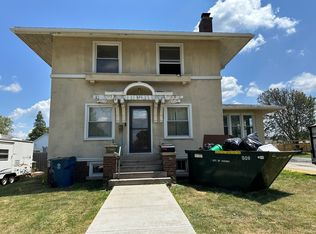 621 Mason St, Chenoa, IL 61726