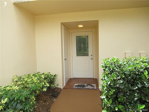 3rd image of 4061 SW Parkgate Blvd #A