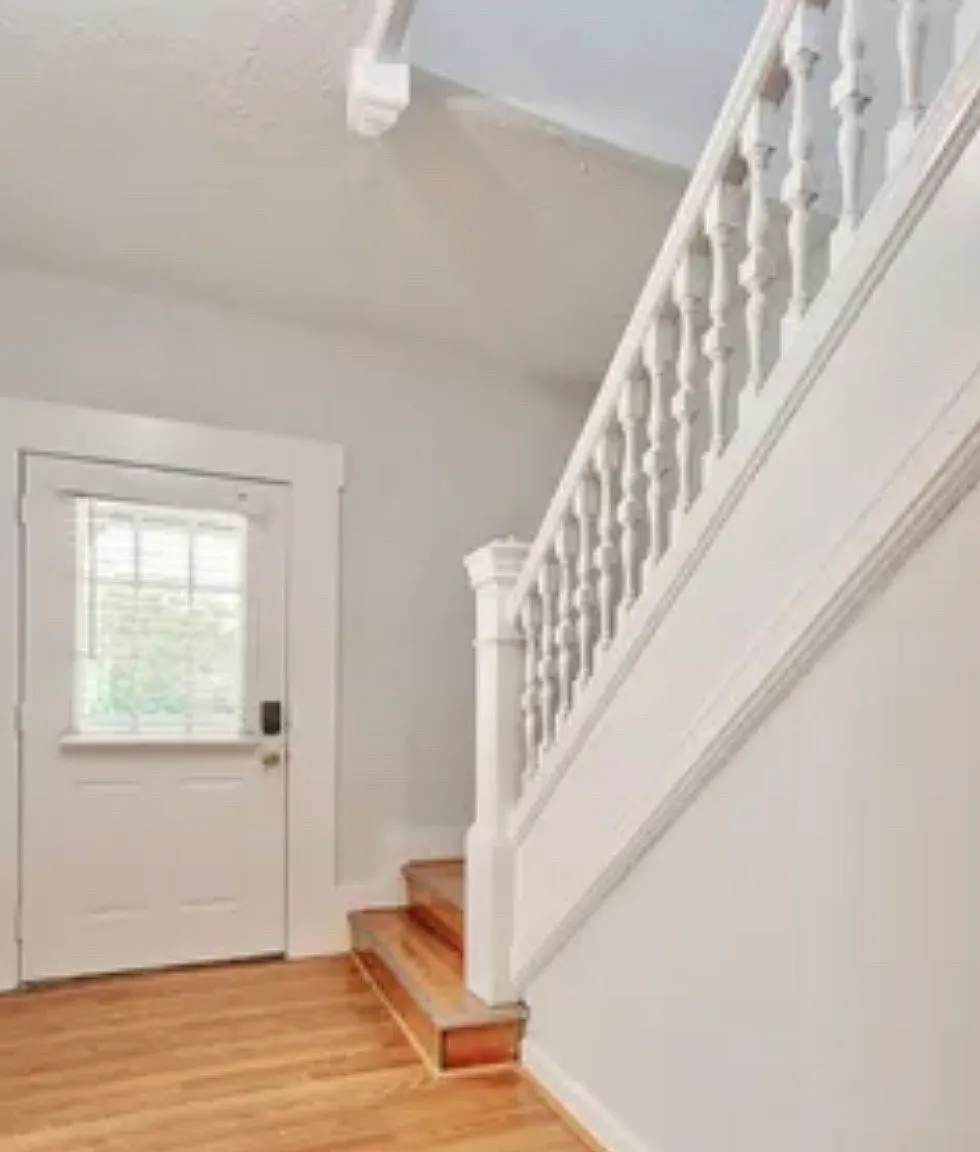 3 bed, 1259 sqft, $2,295 — Photo 2