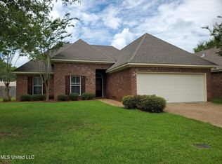 1042 Bowsprit Ln, Brandon, MS 39047