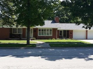 102 S Willow St, Flora, IN 46929