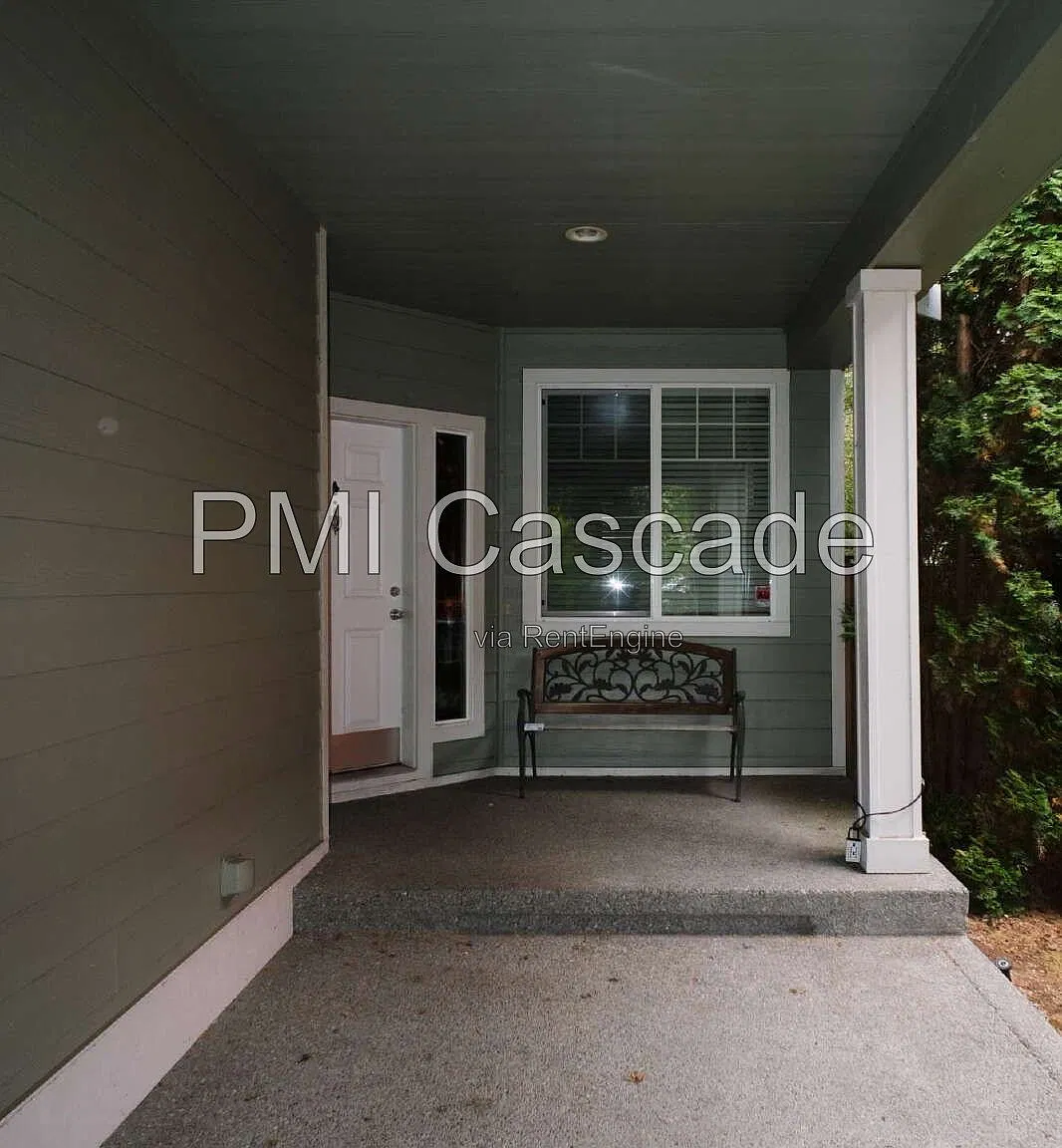 4 bed, 3.0 bath, 2304 sqft, $3,200 — Photo 2