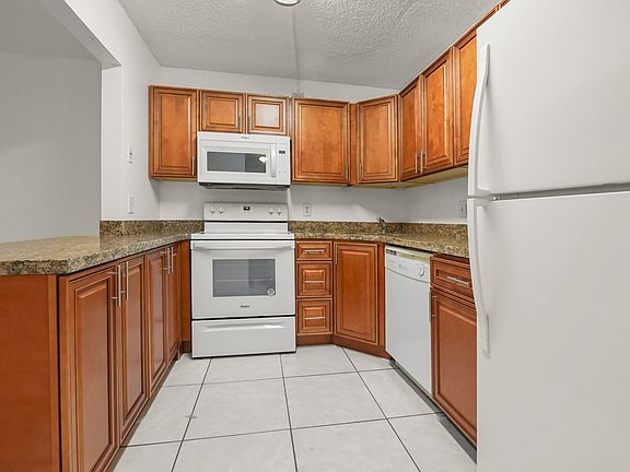 3rd image of 4709 Sable Pine Circle #B1