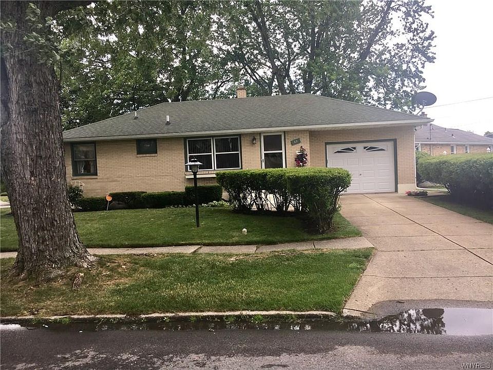 1st image of 65 Markus Dr