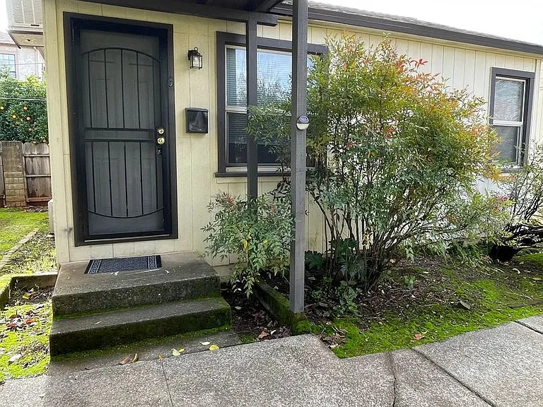 1538 West St — Photo 7