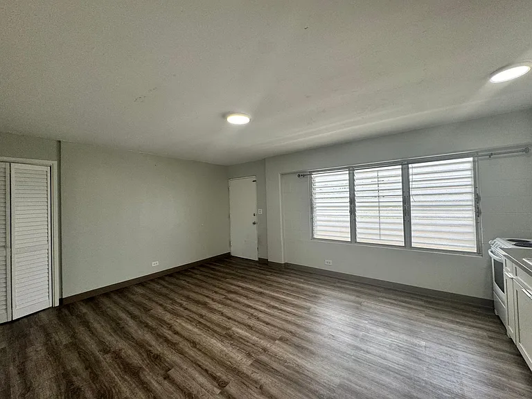 1245 Elm St #409 — Photo 4