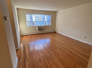 573 Broughton Ave APT 4A, Bloomfield, NJ 07003