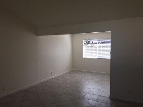 5th image of 4138 Moonflower Ct