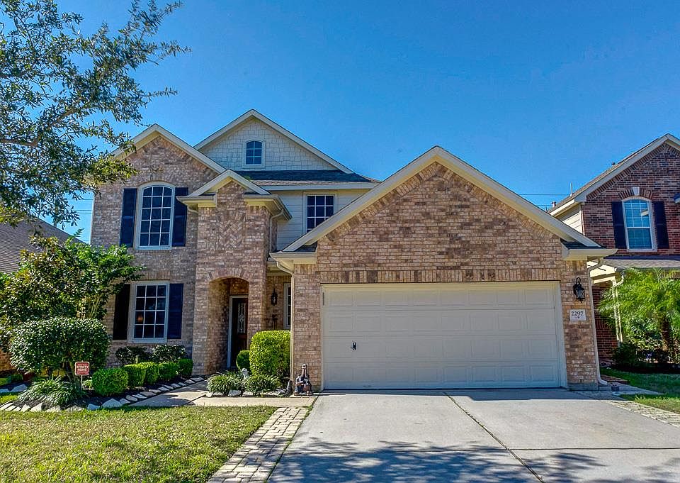 1st image of 2297 Cantabria Ln