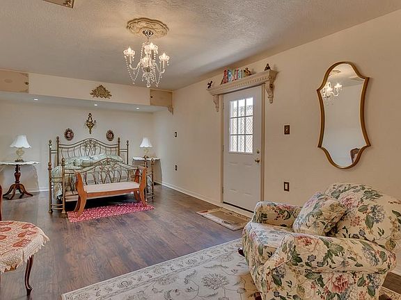 5th image of 6205 Bel Mar Ave