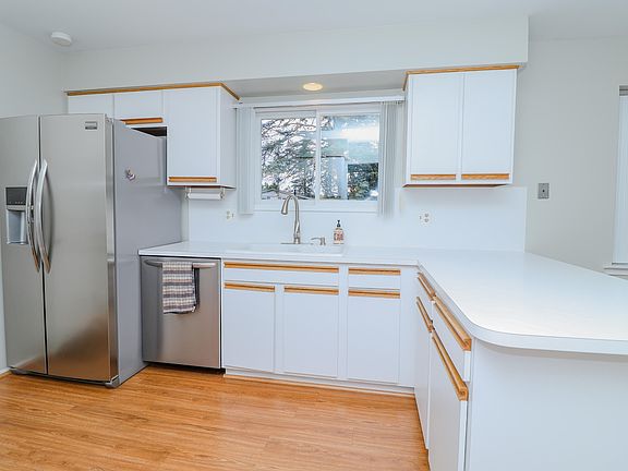 5th image of 6614 Heather Heath Ln