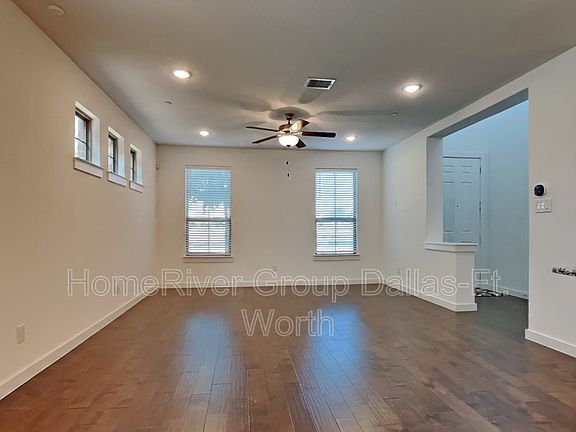 3rd image of 3955 Crown Ave