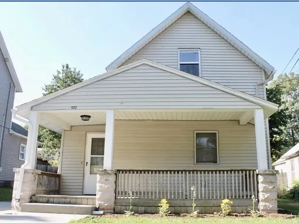 952 Park St SW, Grand Rapids, MI 49504