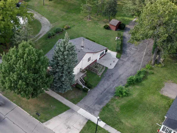22900 Goddard Rd, Taylor, MI 48180