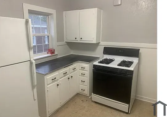 3 bed, 1250 sqft, $1,450 — Photo 3