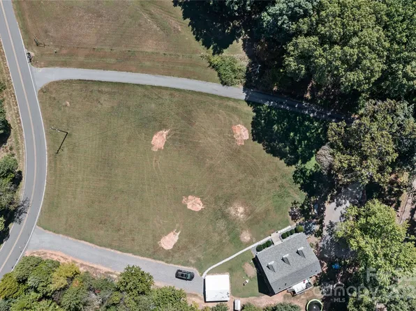 114 Morrow Farm Rd #1, Statesville, NC 28677