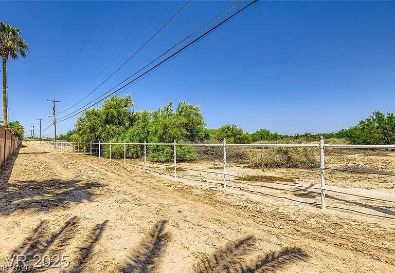 7082 Mira Vista St — Photo 34