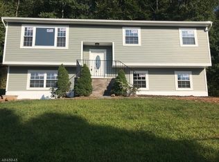 144 Park Heights Ave, Dover, NJ 07801