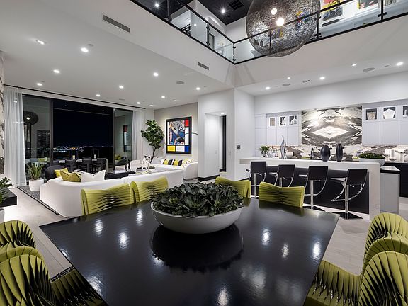 Residence 5 - Dining Great Room