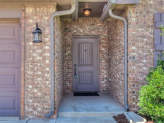 4th image of 7501 Prairie Twyne Dr