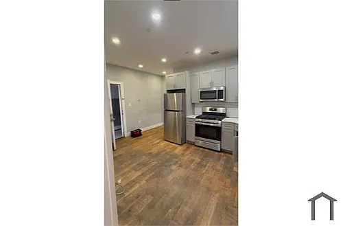 1136 Fteley Ave #1F Photo 1