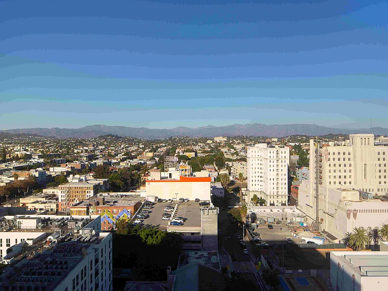 Atlas House — Photo 16