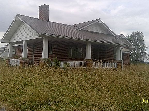 3rd image of 685 Pretty Run Rd