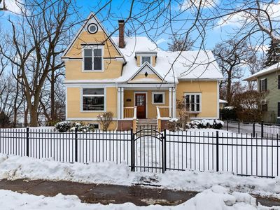 1407 Michigan AVENUE, Manitowoc, WI, 54220