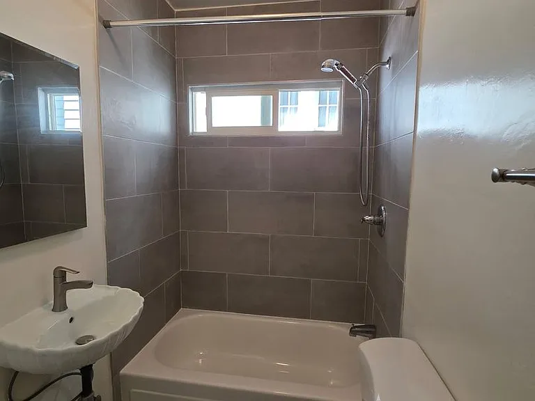 53 Paloma Ave — Photo 3