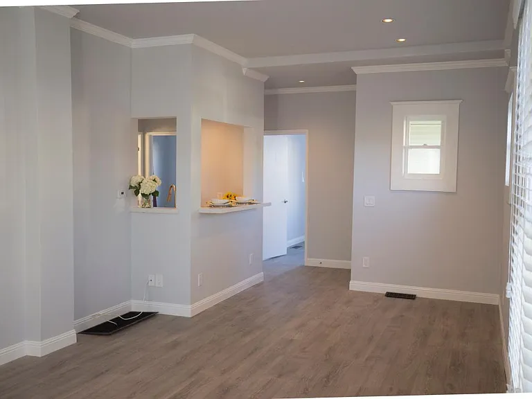 652 N Marengo Ave #102 — Photo 7