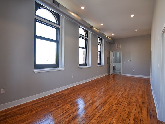 4th image of 1515 S 17th St #205