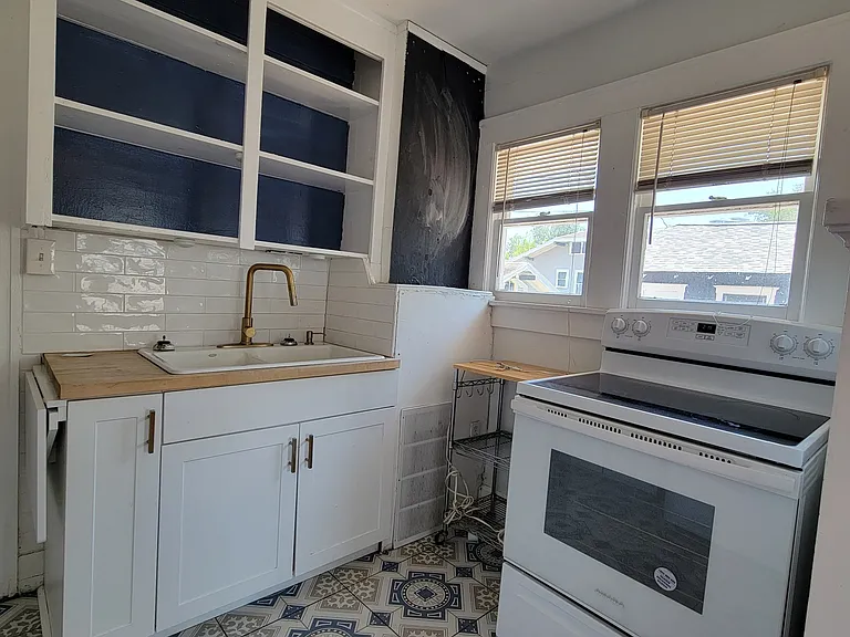 540 1/2 7th Ave N #2 — Photo 5