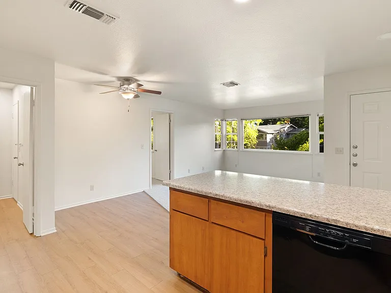 1661 Forest Avenue Apartments — Photo 68