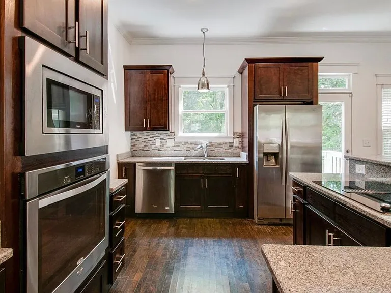 1209 Cline Ave — Photo 11