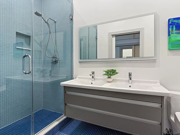 5th image of 153 Garfield Pl APT 1L