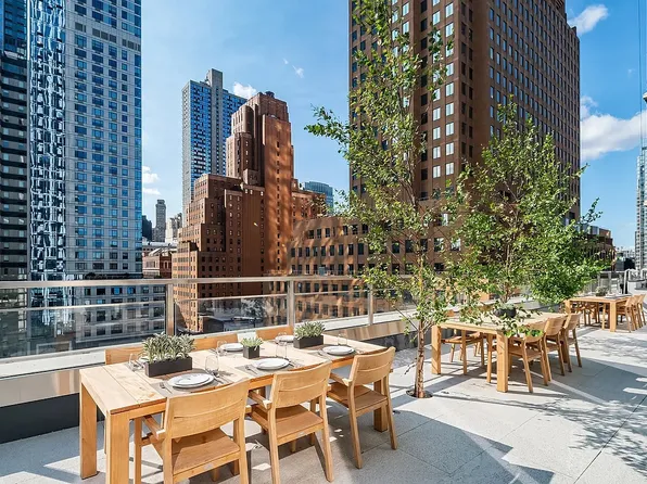 138 Willoughby Street image 12 of 19