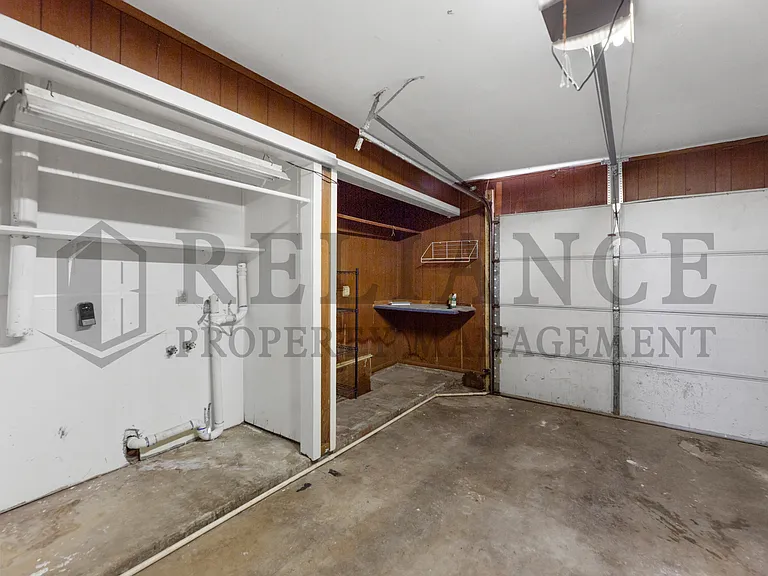 416 Alexander Dr — Photo 30