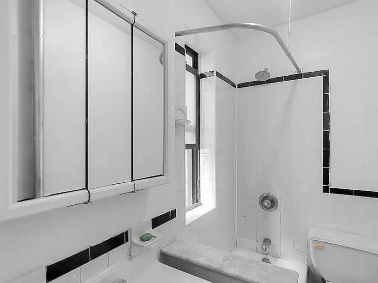 215-219 W 145th St #16 — Photo 5