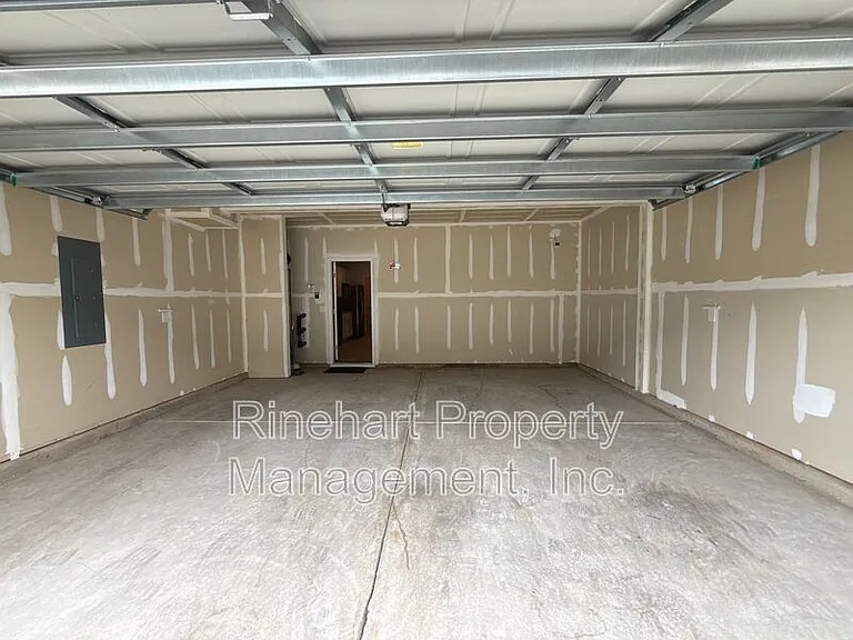 328 Ginsberg Rd — Photo 29