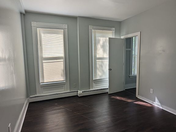 4th image of 463 Orchard St #B