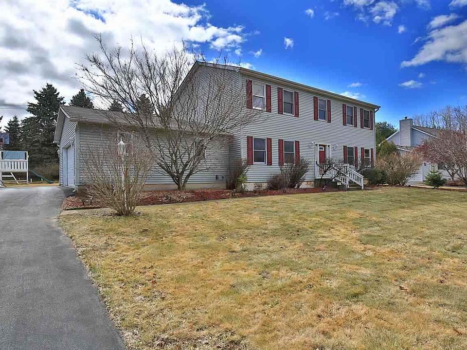 1st image of 19 Carlyle Ct