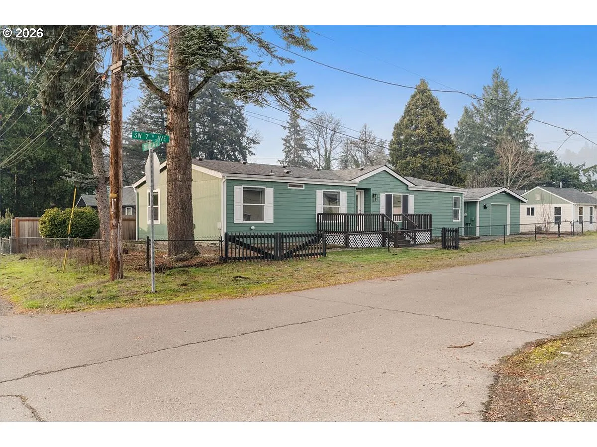 365 SW 7th Ave photo 1