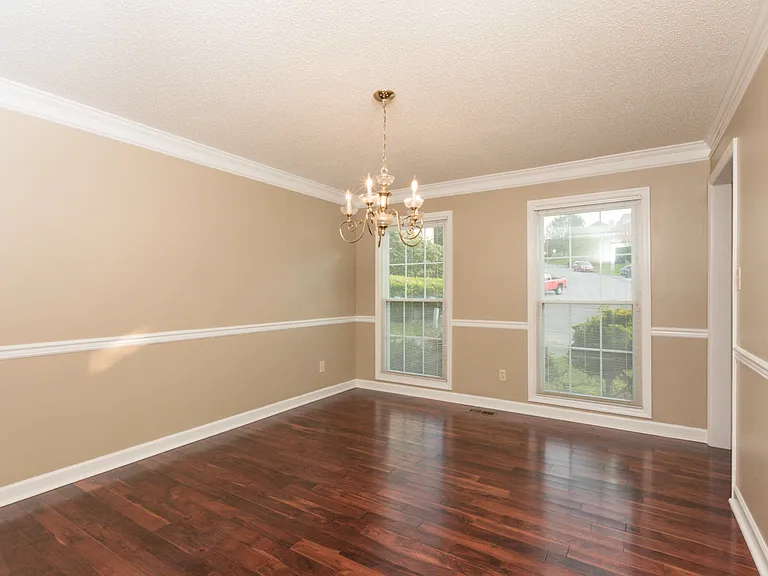 1400 Autumn Ridge Dr — Photo 8