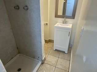 118 Lincoln Ave #C, Bakersfield, CA 93308
